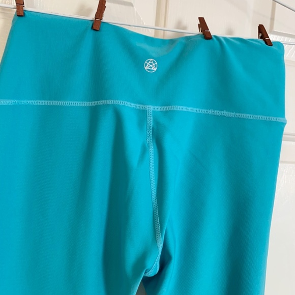 TSLA capri leggings - Picture 5 of 12